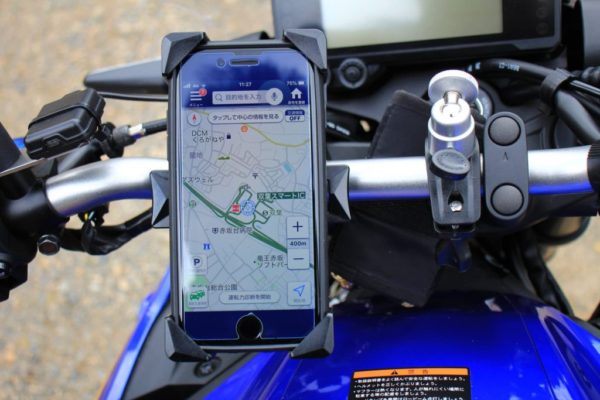 バイクのナビはスマホで決まり！ホルダーの取り付け方法。