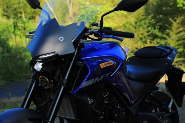 MT-03レビュー！慣らし運転終了後にレッドゾーンまで回した感想