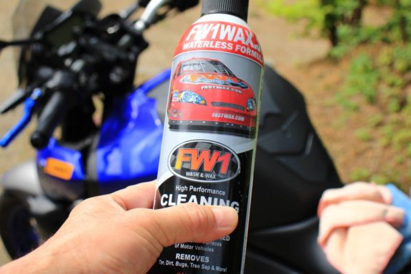 MT-03の油汚れ落としと艶出しにFW1のススメ「ピカピカ」