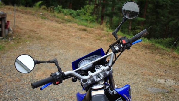 XTZ125のハンドルが曲がったので交換「TTR125用純正」
