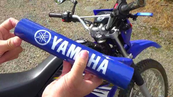 XTZ125にハンドルバーパッドを取り付けてよりオフ車らしく