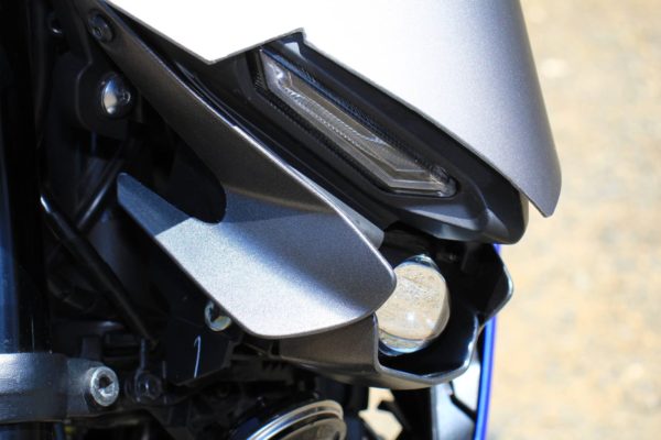 MT-03/25ABSの黒樹脂PPパーツをミッチャクロンで塗装